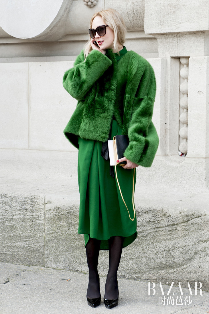 paris-streetstyle-fall-2013-fur12