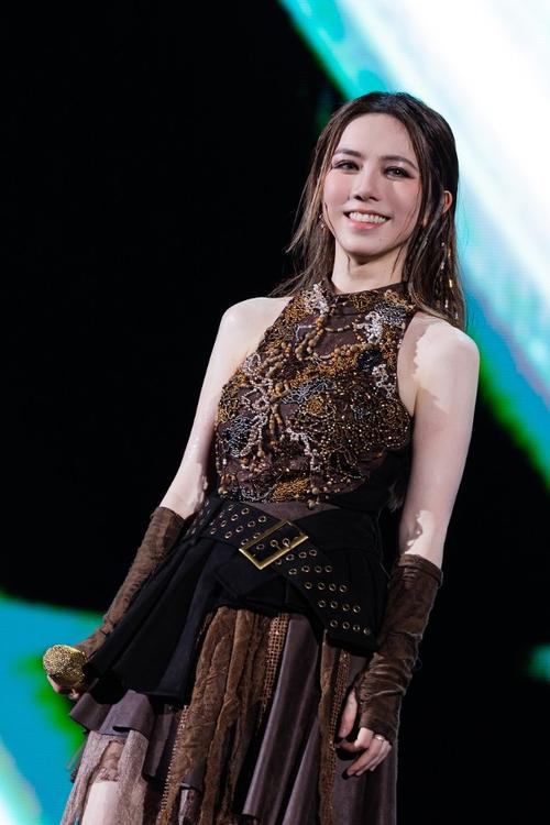 全能唱作天后G.E.M.邓紫棋 成为碧欧泉女士亚太区代言人