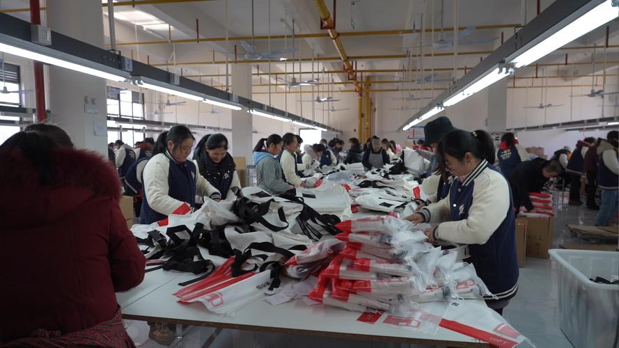 箱包代工厂,全国哪些地区的箱包工厂比较多?