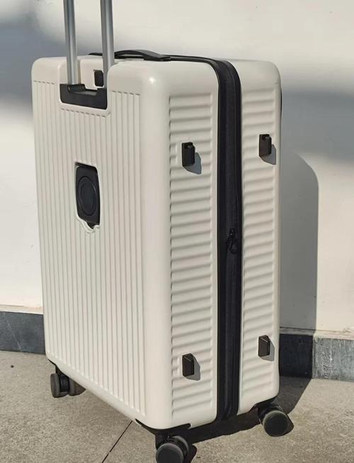 pc箱包材料,塑料仿皮箱包哪些材料可以做pc行李箱?