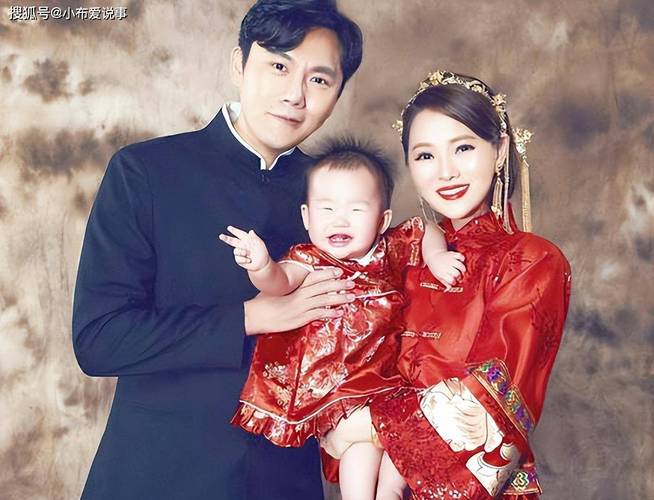 今年最出圈CP:秦昊&伊能静,怎么可以这么甜!