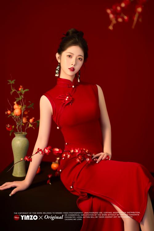 学会这个妆容,才好搭配你新年的100件红衣服!