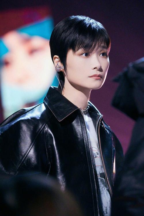 李宇春:川流不息