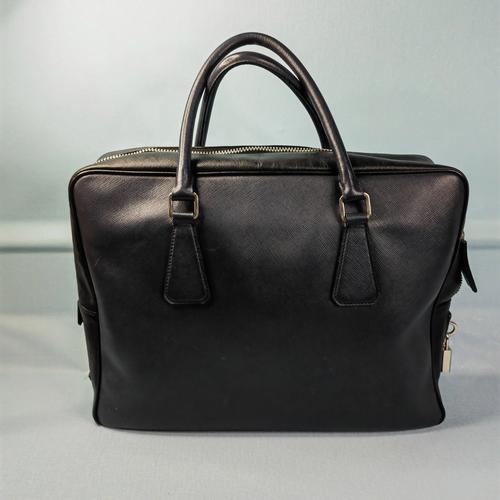 男士公文包奢侈品那里买,男士公文包怎么选?登喜路最适合你