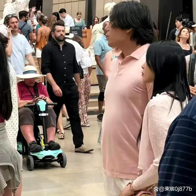 明星身边全是“骗子”?这个节目真的很敢讲……